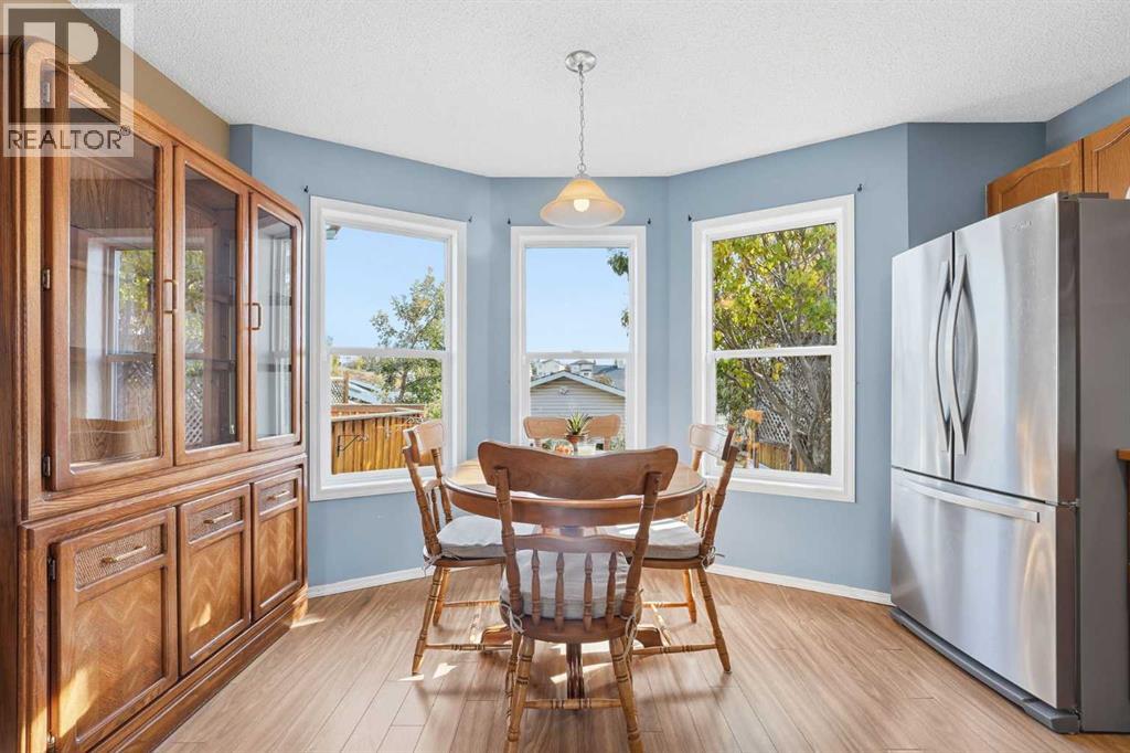 Single Family House for Sale in  Tuscany Valley Lane NW Tuscany Calgary 