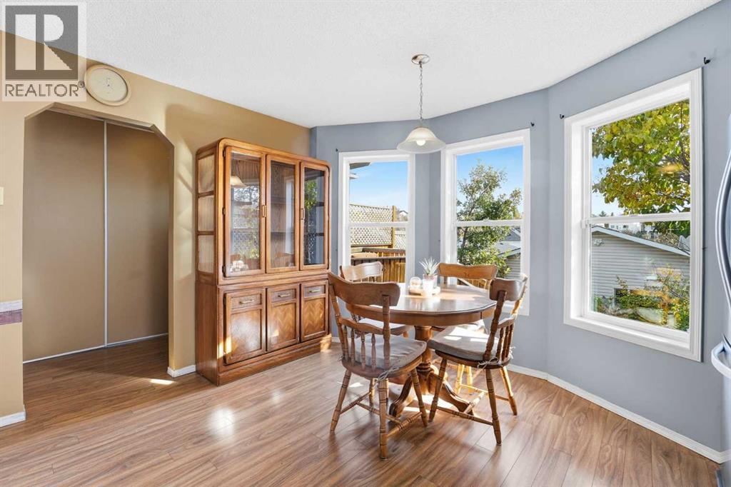 Single Family House for Sale in  Tuscany Valley Lane NW Tuscany Calgary 