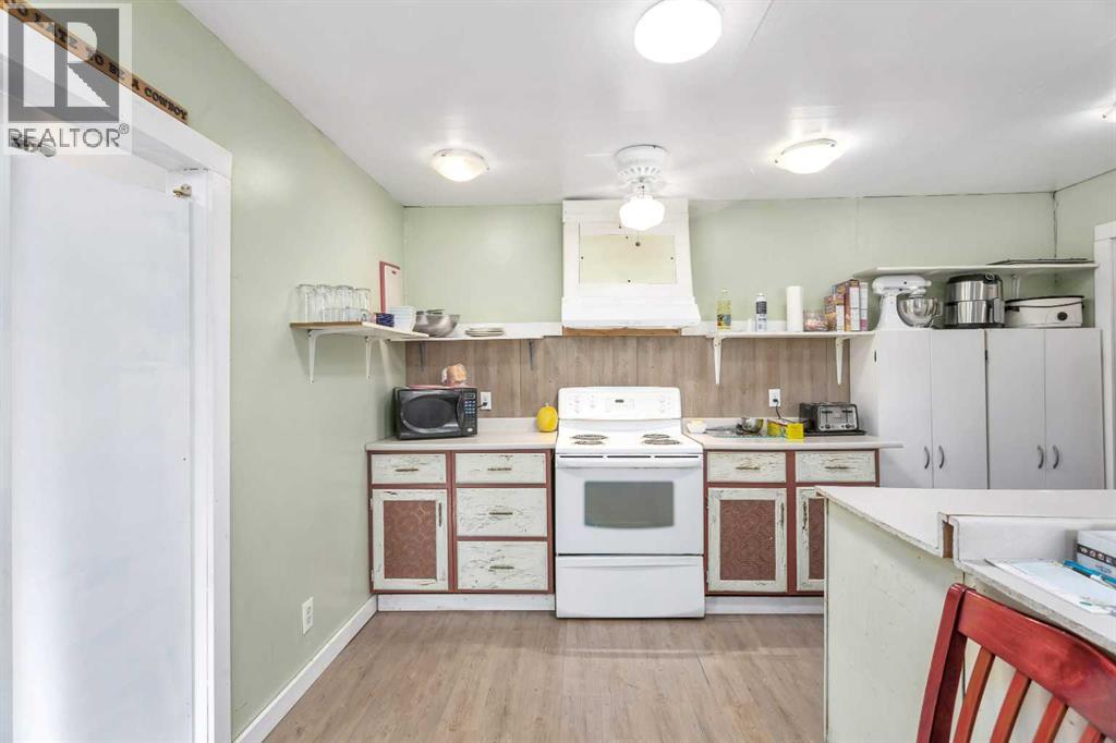 
          48 Main Street East
            <br/>
            <span>Big Valley</span>
            , 
            <span>AB</span>
             <span>T0J0C9</span>
         - Photo 22