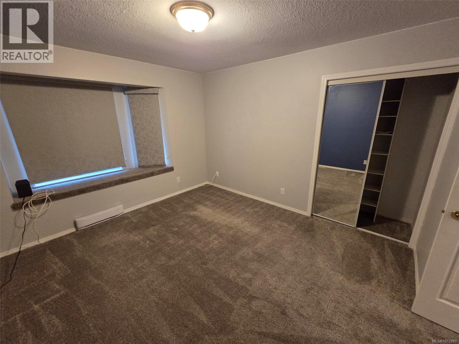 #7 5131 GERTRUDE ST - 10
