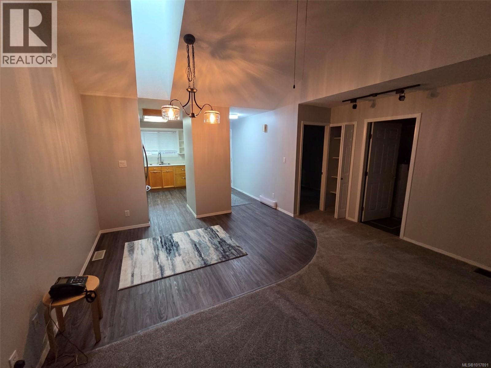 #7 5131 GERTRUDE ST - 16