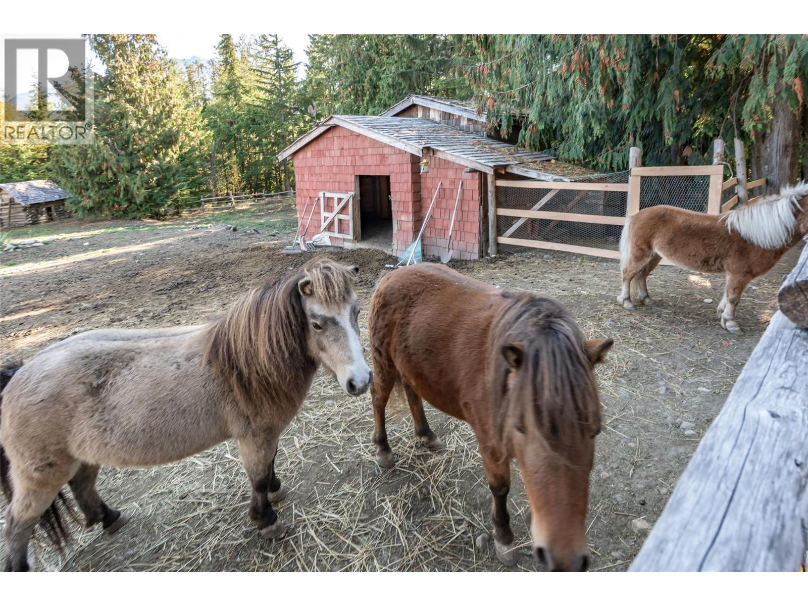 8840 Olson Road, Kaslo