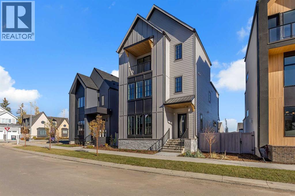 Single Family House for Sale in  Normandy Drive SW Currie Barracks Calgary 