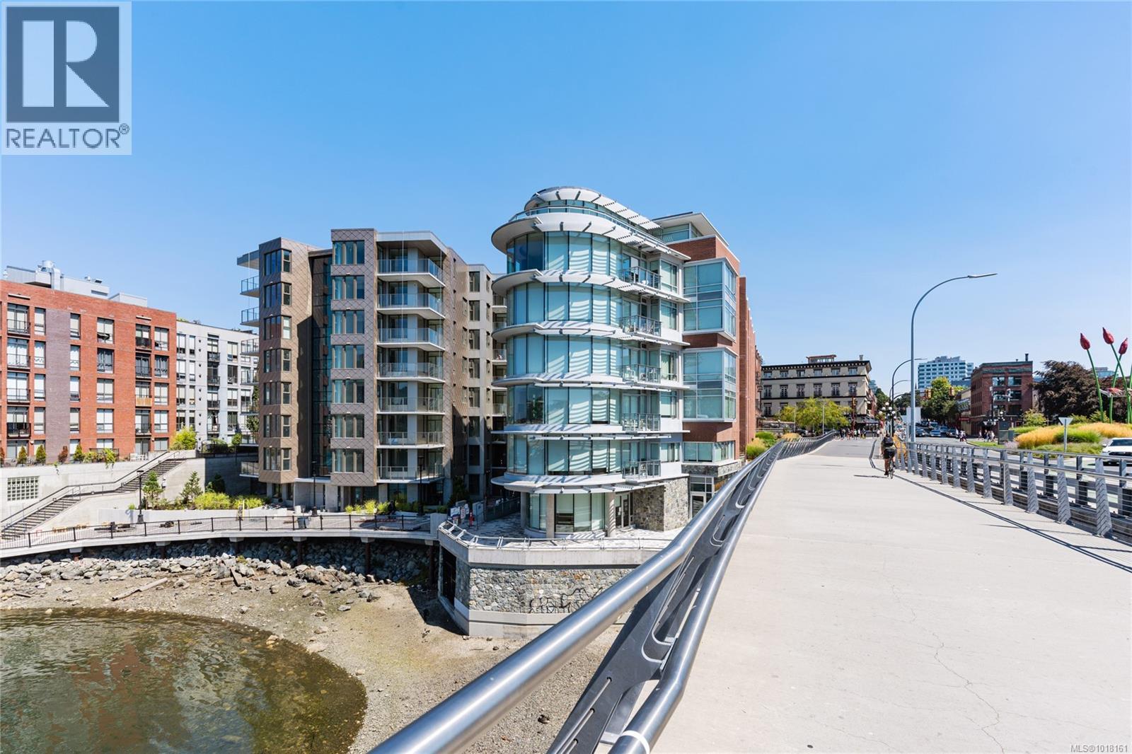 211 456 Pandora Ave, Victoria
