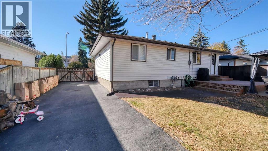 Single Family House Bungalow for Sale in   Avenue NW Bowness Calgary 