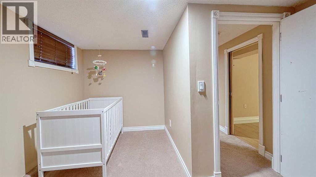 Single Family House Bungalow for Sale in   Avenue NW Bowness Calgary 