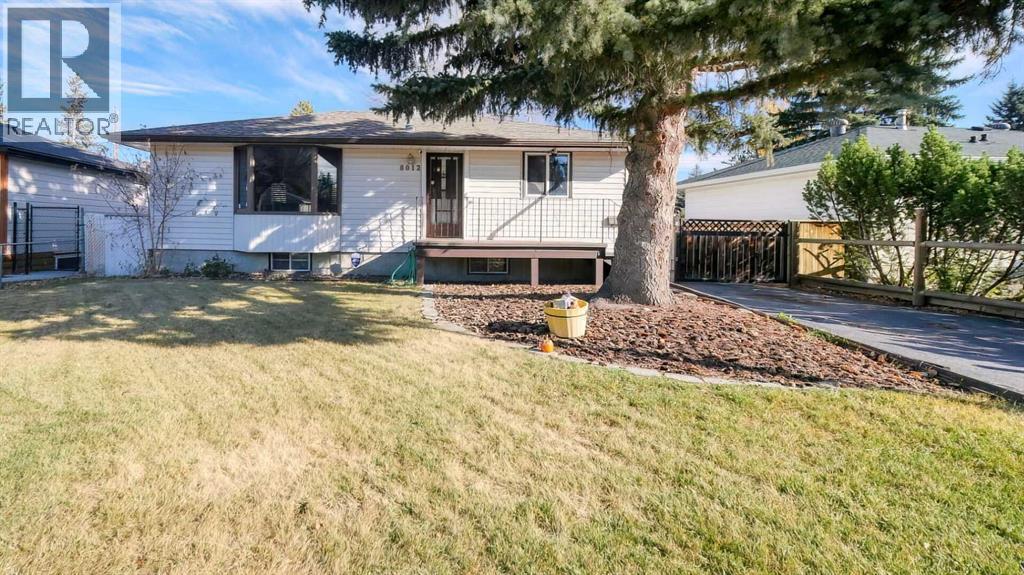 8012 36 Avenue NW, Calgary, Alberta