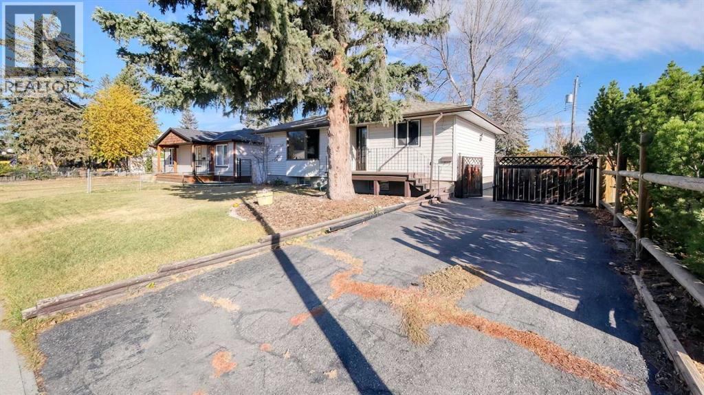Single Family House Bungalow for Sale in   Avenue NW Bowness Calgary 