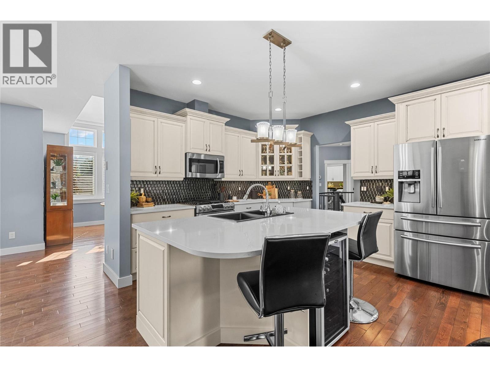  2734 Golf Course Drive, Blind Bay