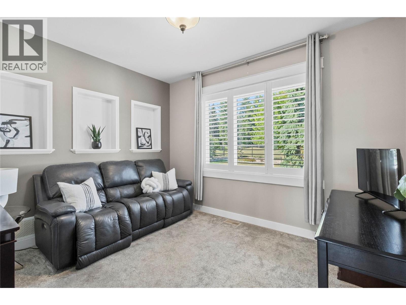  2734 Golf Course Drive, Blind Bay