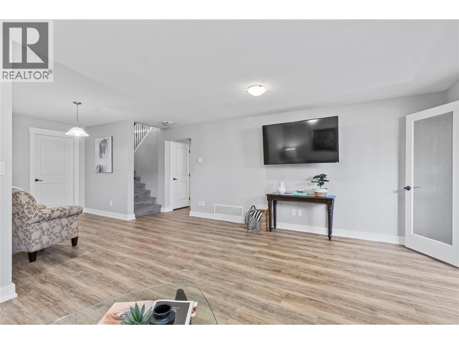  2734 Golf Course Drive, Blind Bay