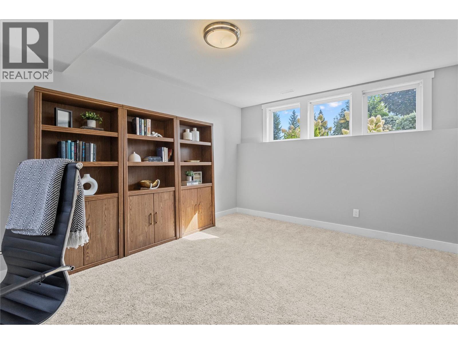  2734 Golf Course Drive, Blind Bay