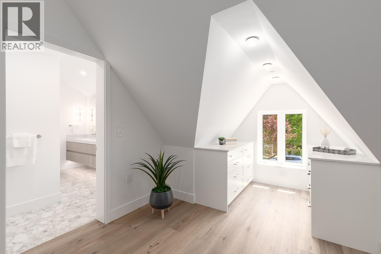 1141 W 33RD AVENUE, Vancouver