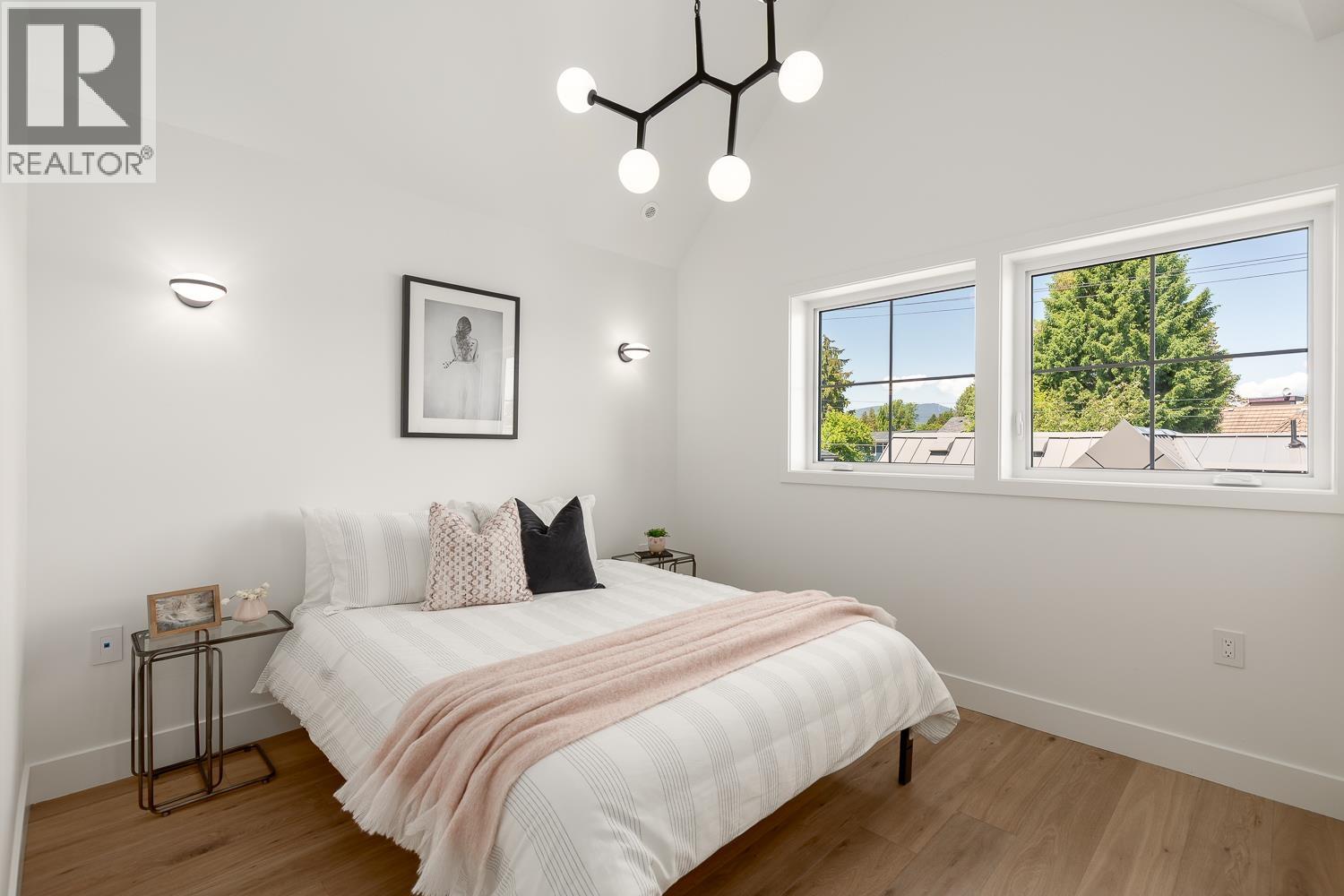 1141 W 33RD AVENUE, Vancouver