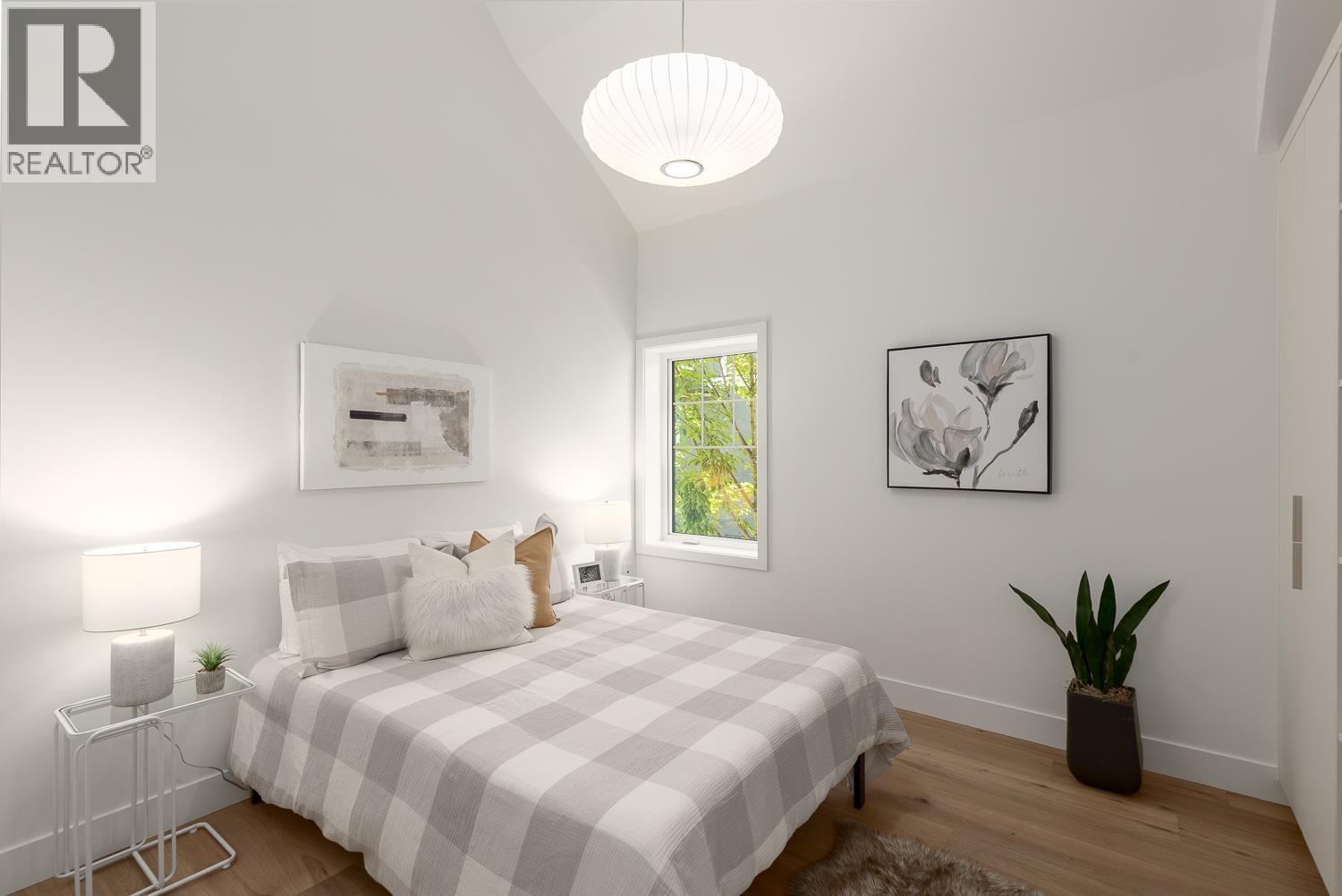 1141 W 33RD AVENUE, Vancouver