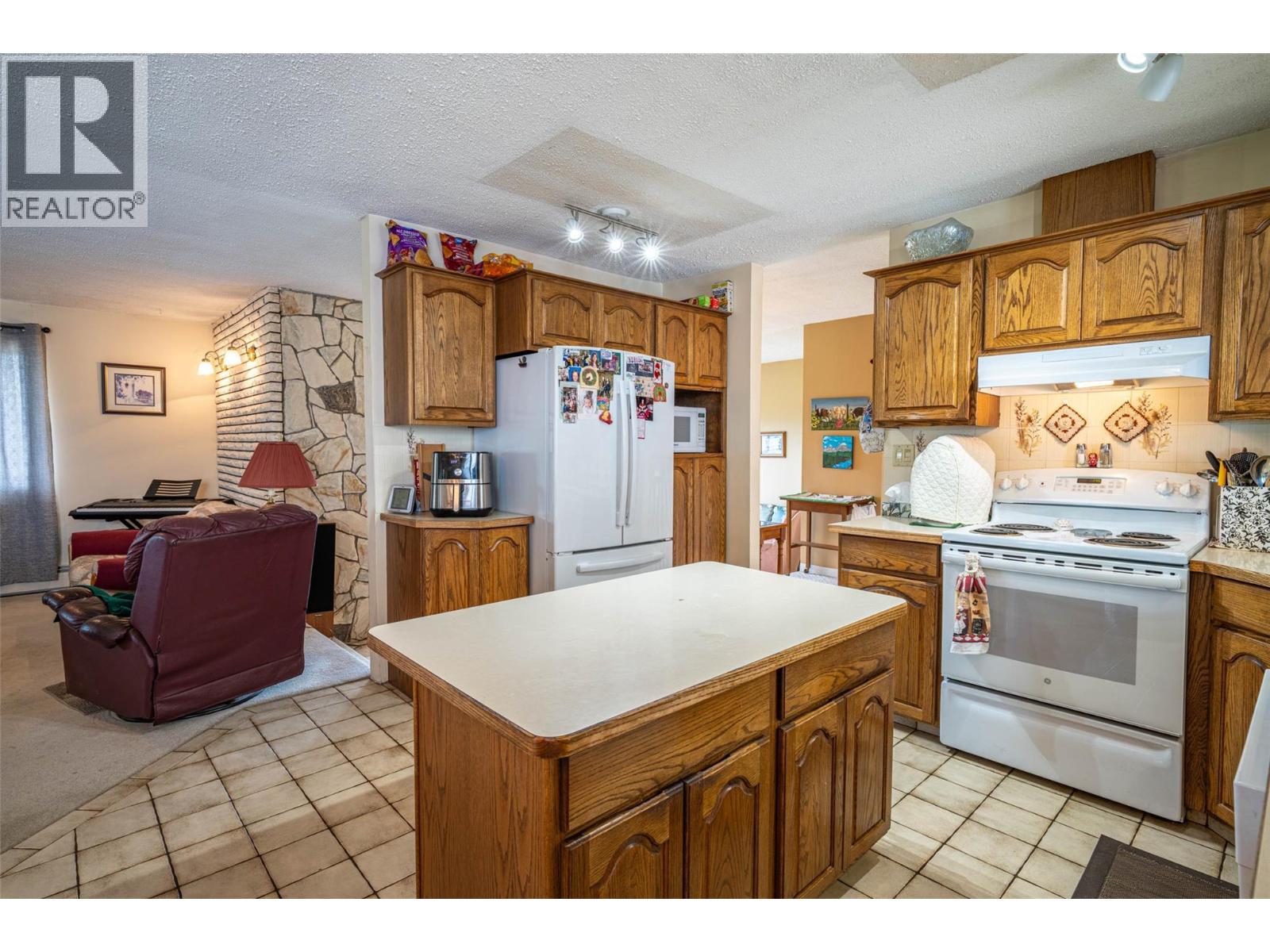  5541 Dixon Dam Road, Vernon