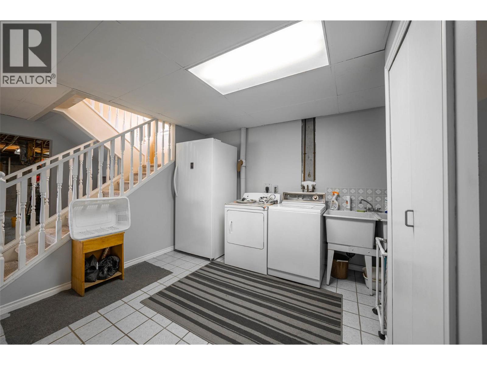  5541 Dixon Dam Road, Vernon