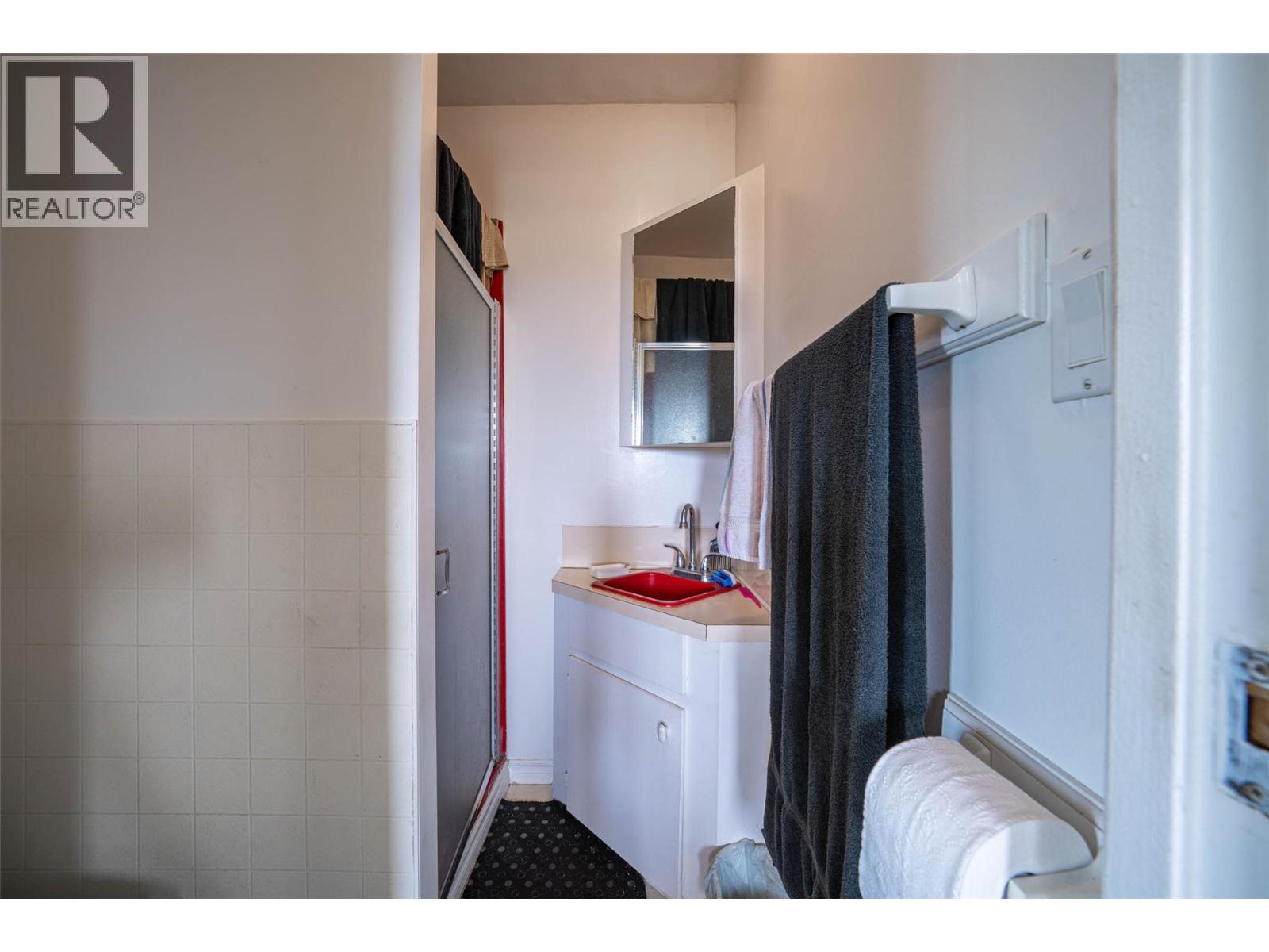  5541 Dixon Dam Road, Vernon