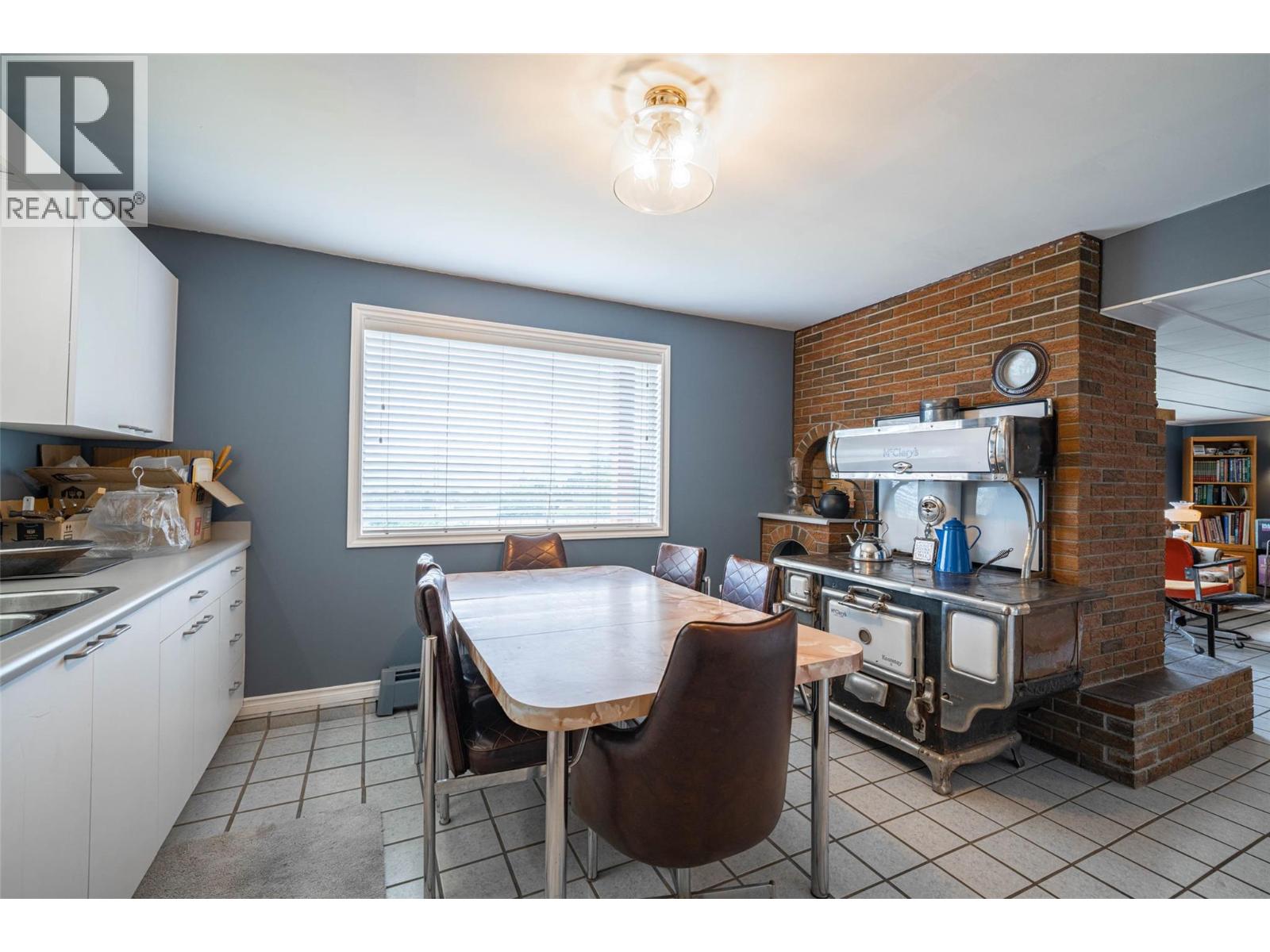  5541 Dixon Dam Road, Vernon