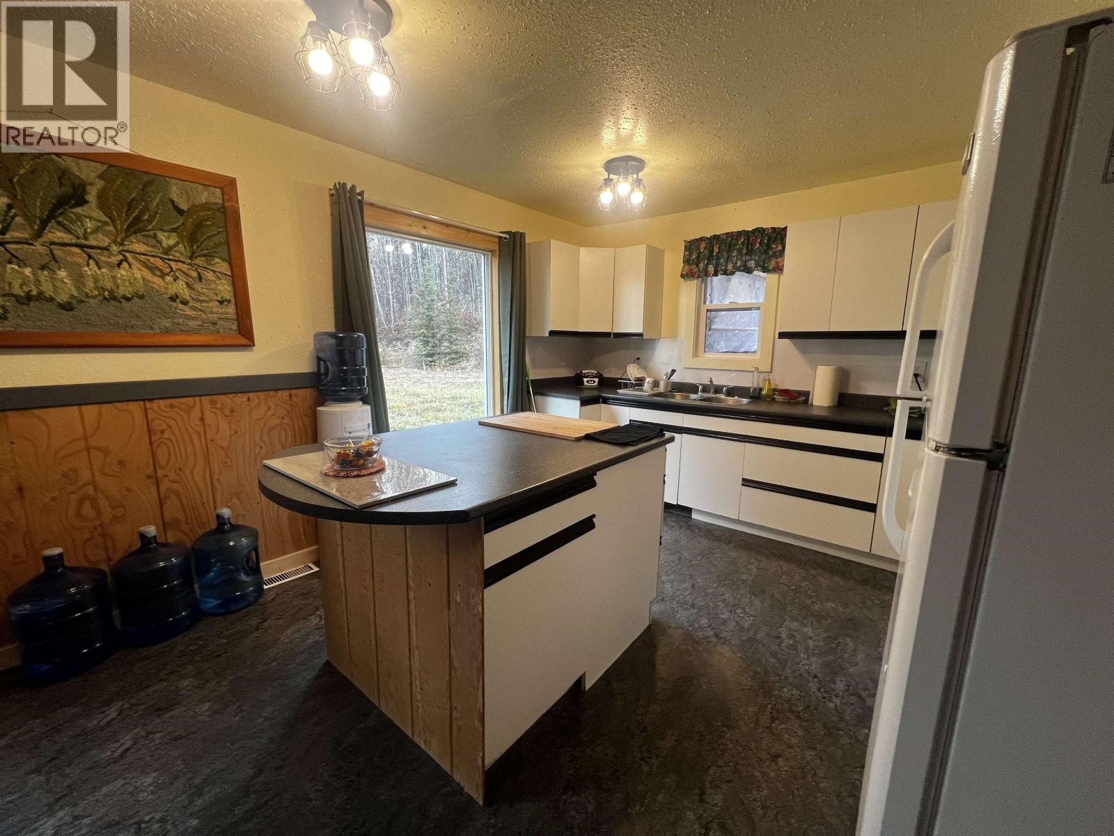 22361 STELLA ROAD, Fraser Lake