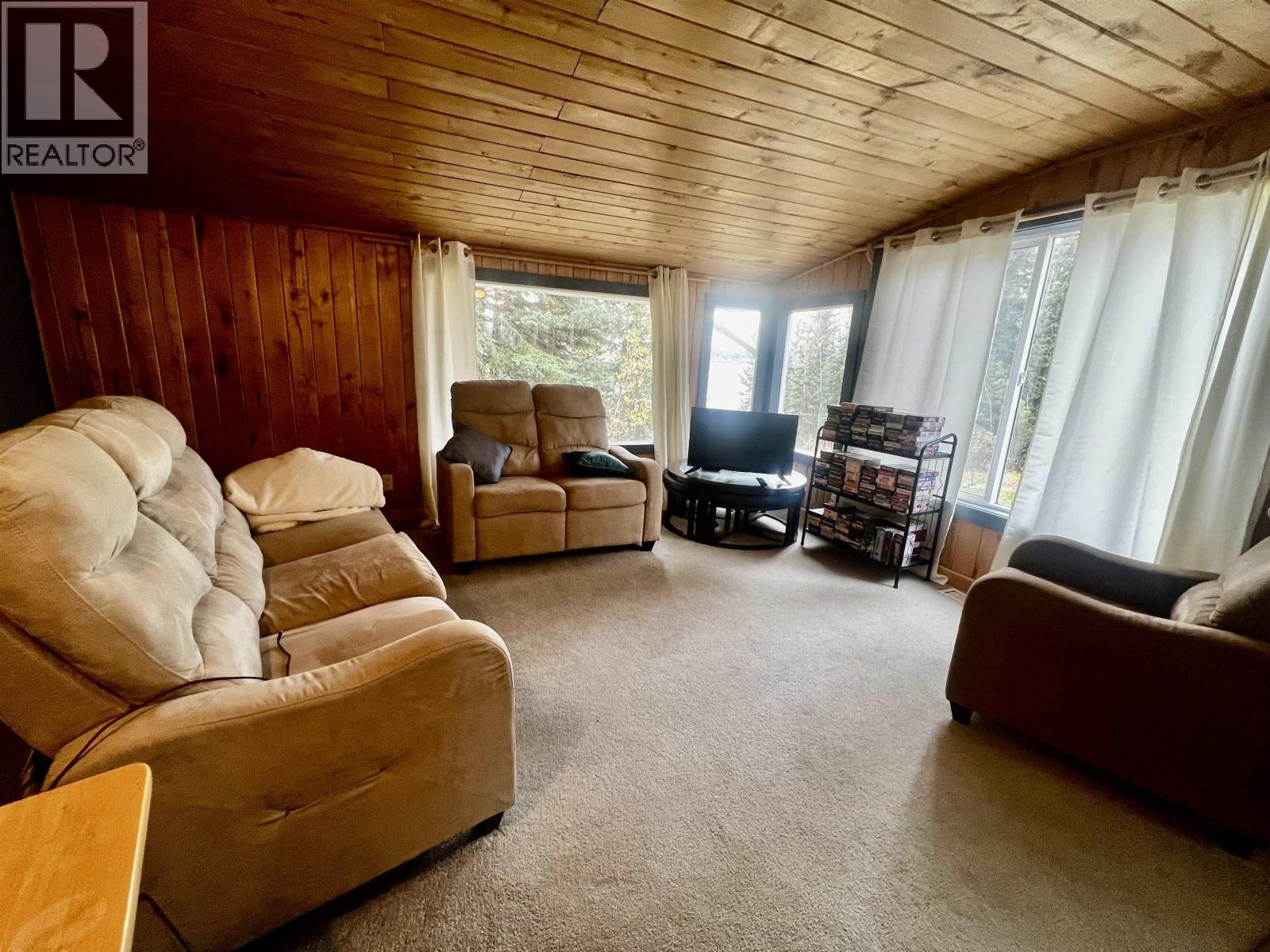 22361 STELLA ROAD, Fraser Lake