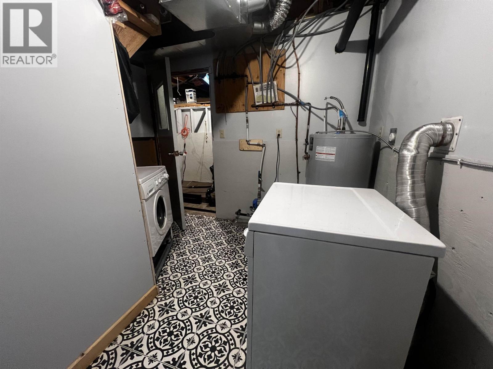 22361 STELLA ROAD, Fraser Lake