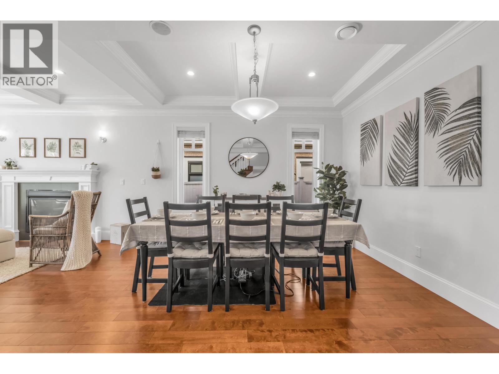 338 W 17TH STREET, North Vancouver
