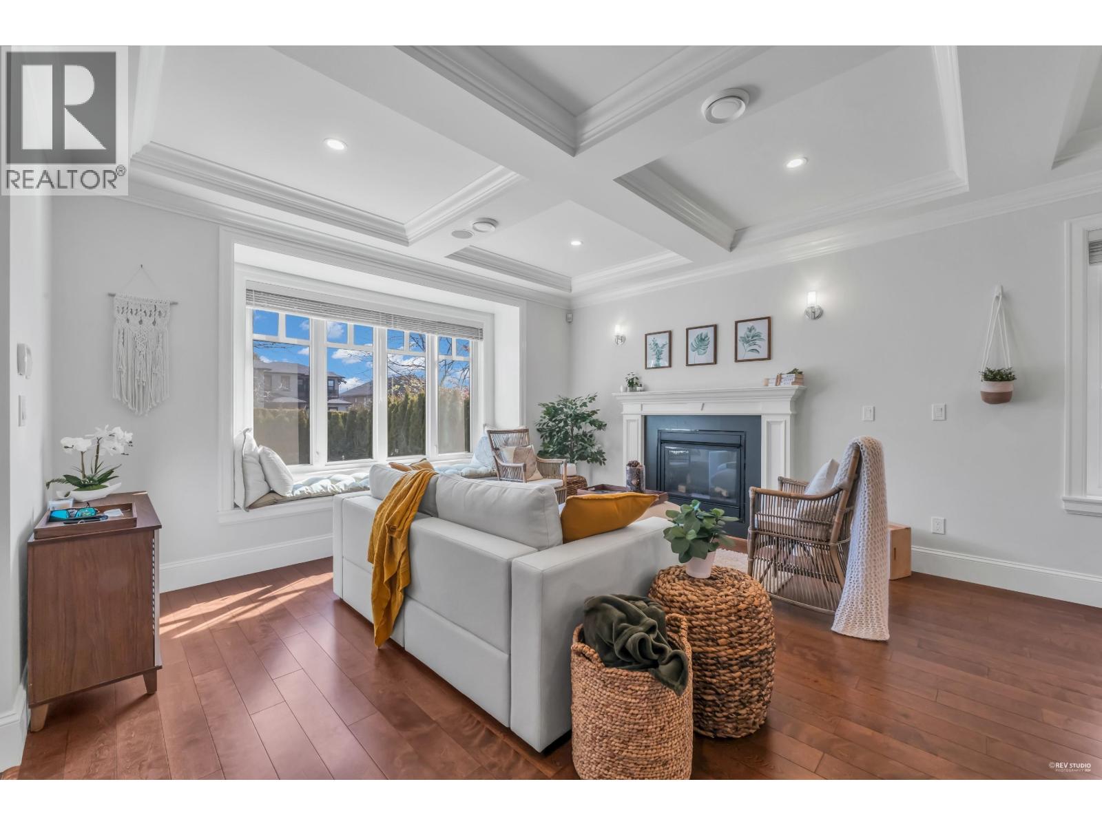 338 W 17TH STREET, North Vancouver
