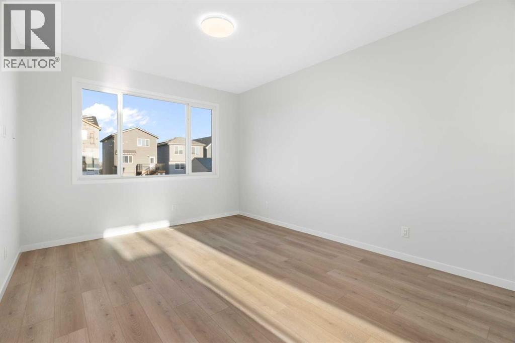 Single Family House for Sale in  Annette Landing NW Glacier Ridge Calgary 