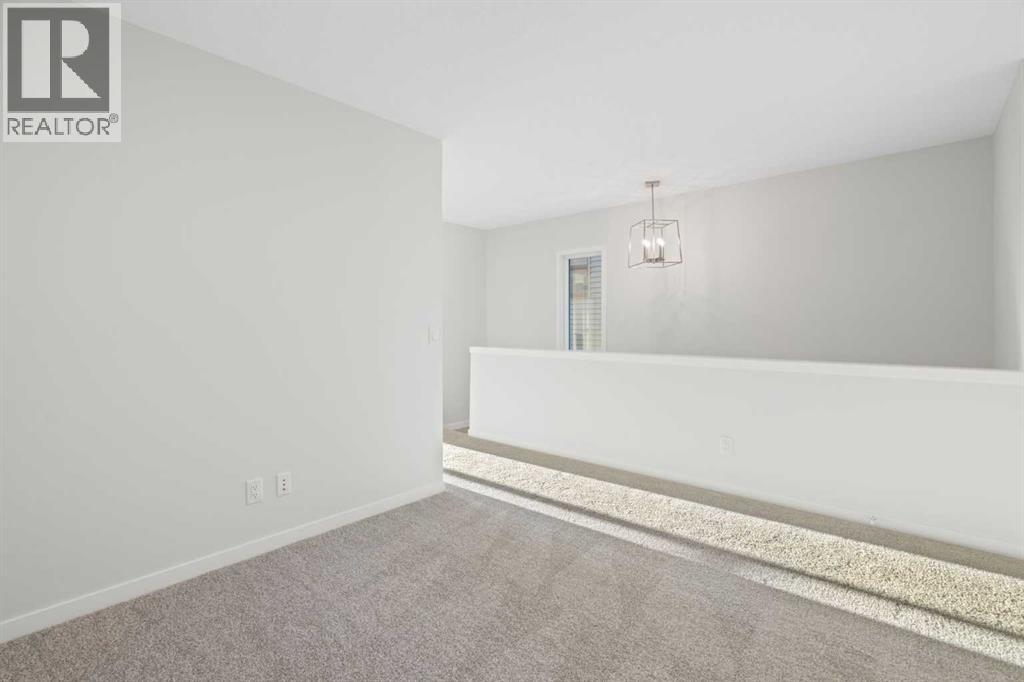 Single Family House for Sale in  Annette Landing NW Glacier Ridge Calgary 