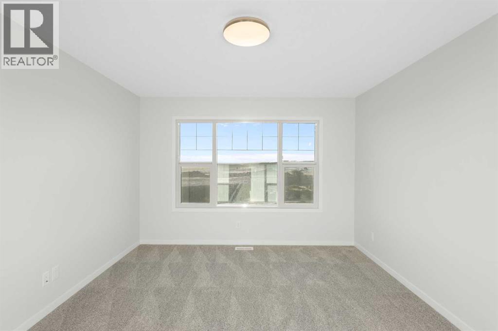 Single Family House for Sale in  Annette Landing NW Glacier Ridge Calgary 