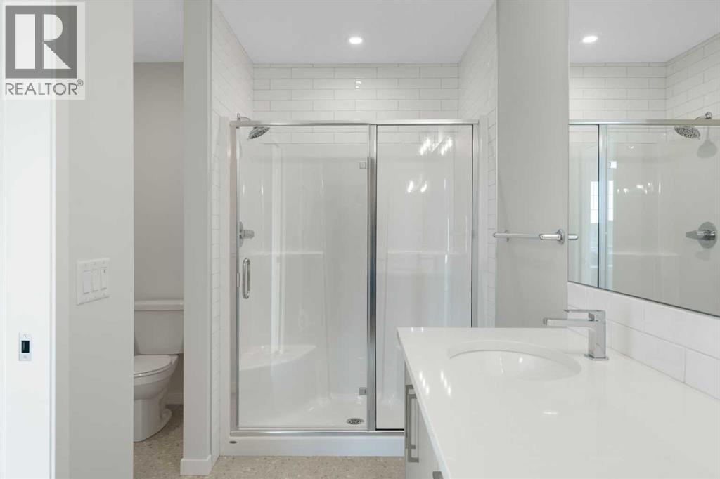 Single Family House for Sale in  Annette Landing NW Glacier Ridge Calgary 