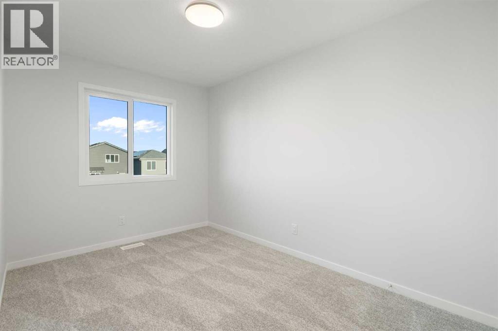 Single Family House for Sale in  Annette Landing NW Glacier Ridge Calgary 