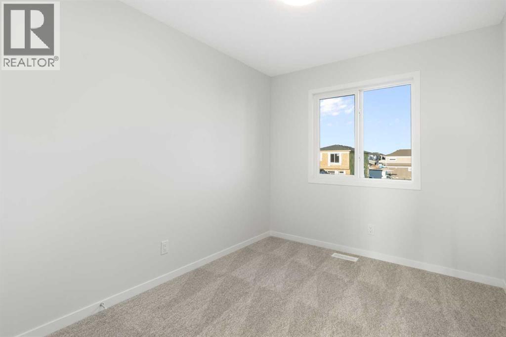 Single Family House for Sale in  Annette Landing NW Glacier Ridge Calgary 