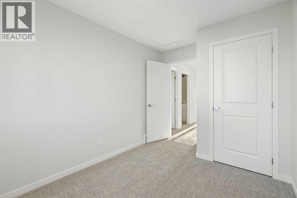 Single Family House for Sale in  Annette Landing NW Glacier Ridge Calgary 