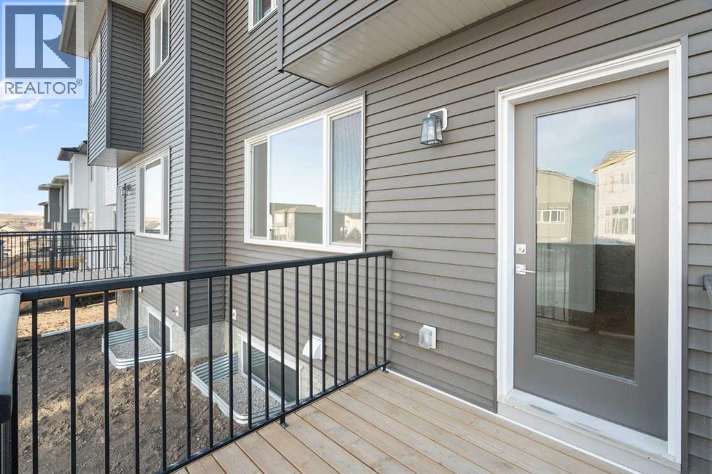 Single Family House for Sale in  Annette Landing NW Glacier Ridge Calgary 