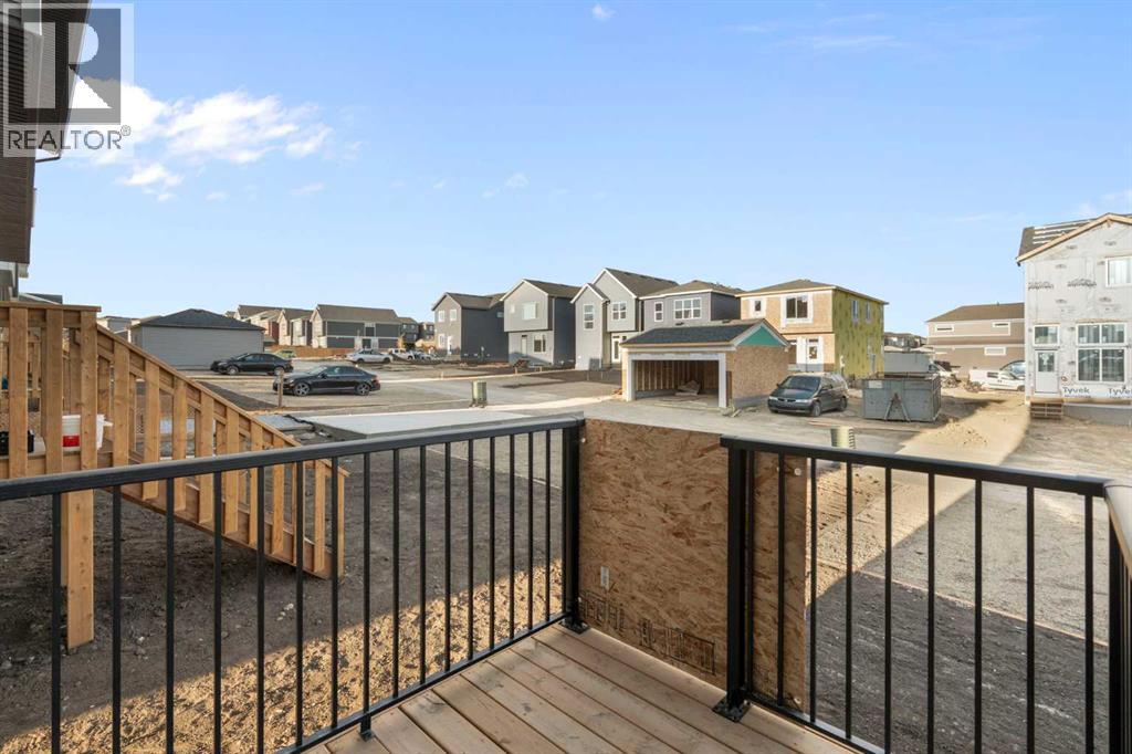 Single Family House for Sale in  Annette Landing NW Glacier Ridge Calgary 