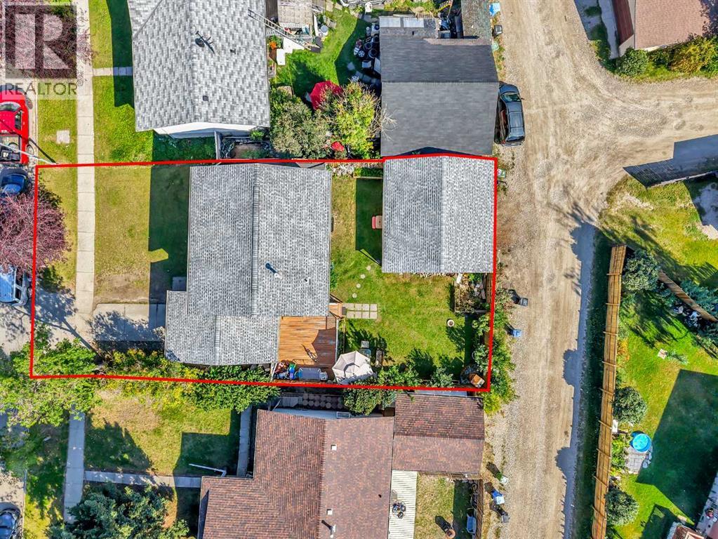 Single Family House for Sale in  Rundlehorn Drive NE Rundle Calgary 