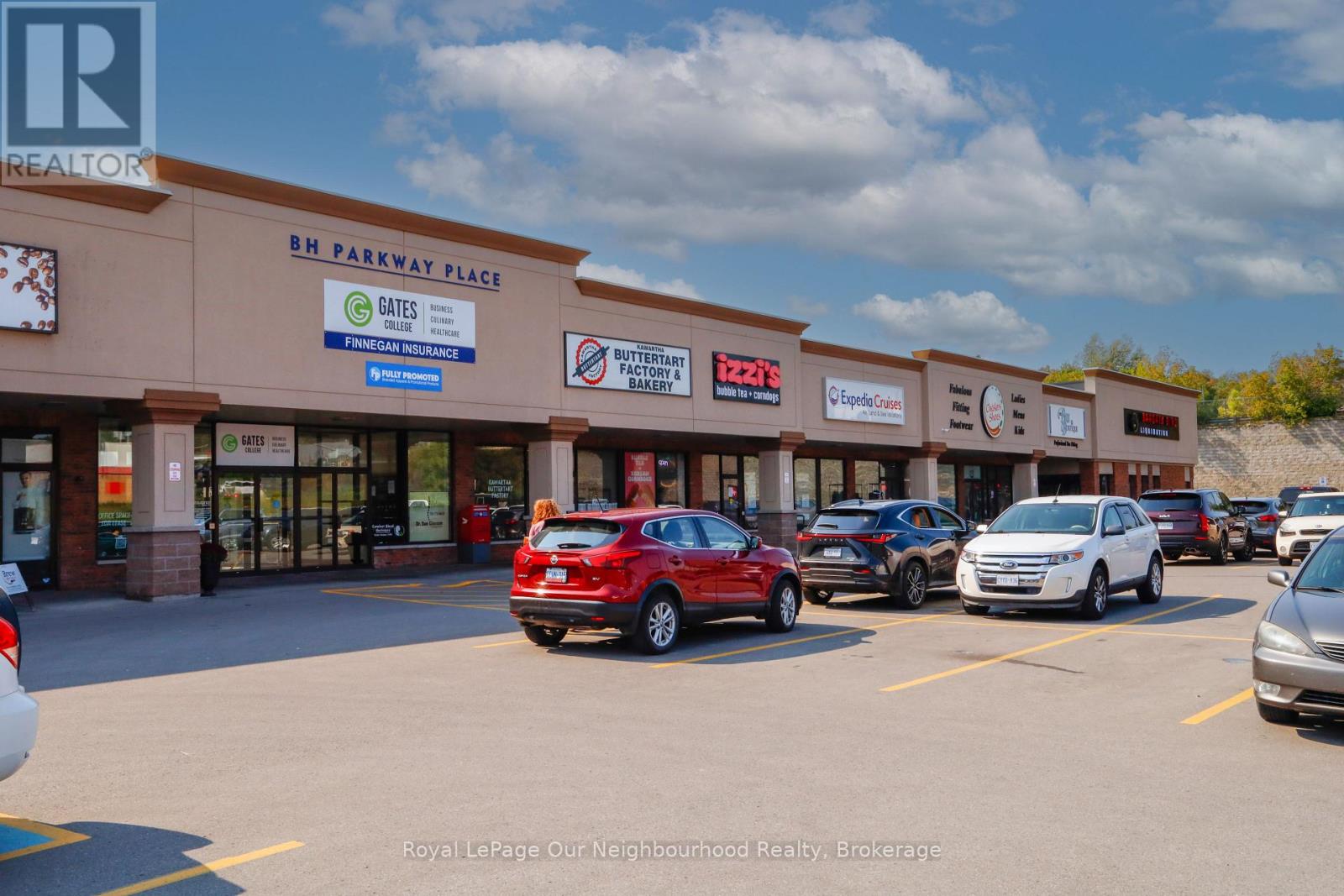 11 – 1135 LANSDOWNE STREET W