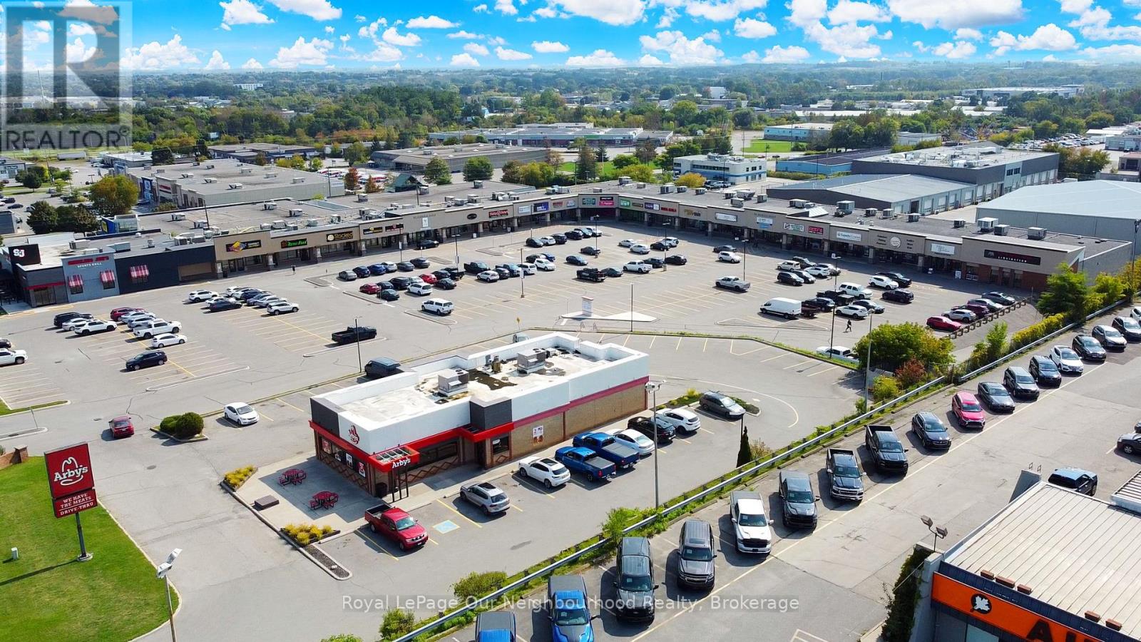 11 – 1135 LANSDOWNE STREET W