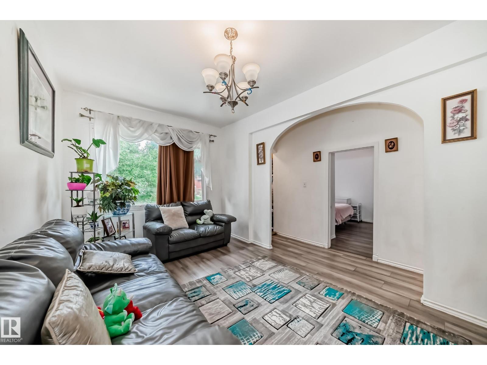 13111 65 ST NW, Edmonton, Alberta