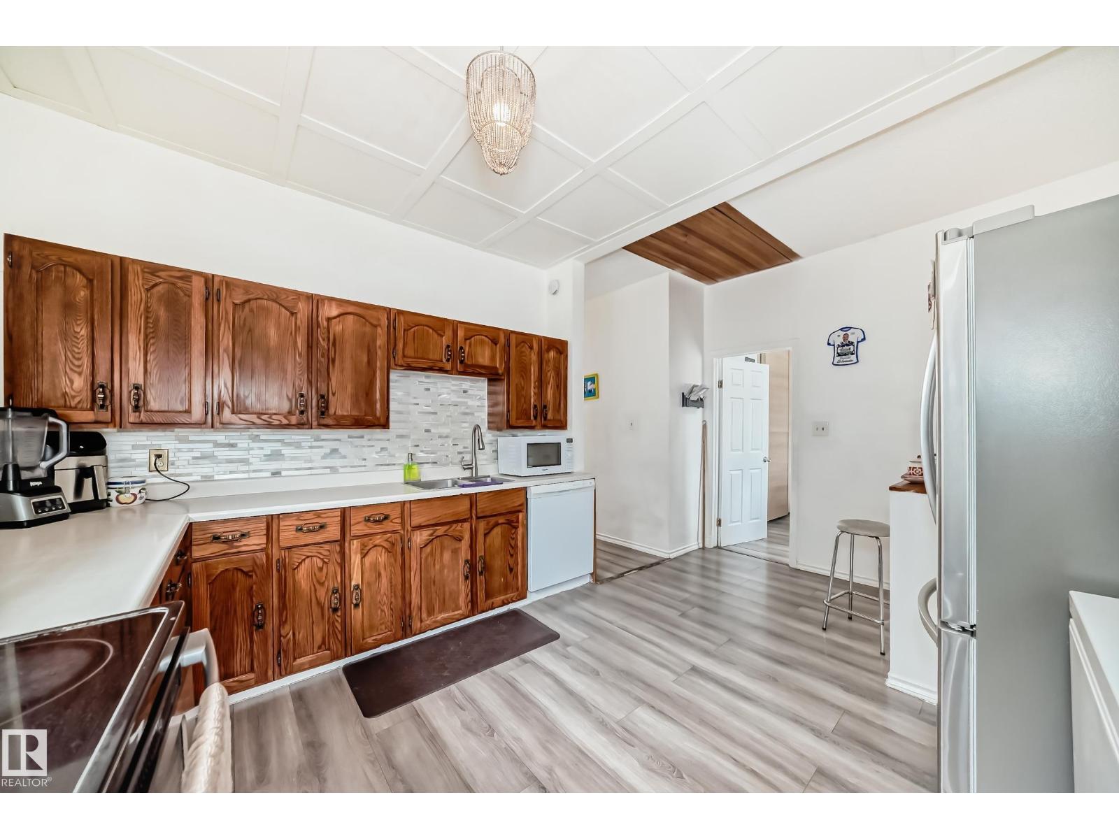 Single Family House for Sale in   ST NW Edmonton 