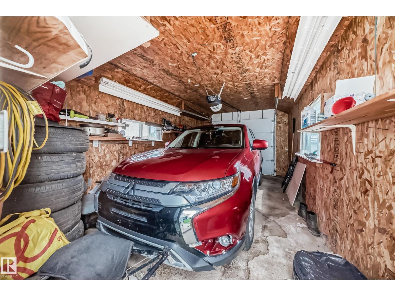 Single Family House for Sale in   ST NW Edmonton 