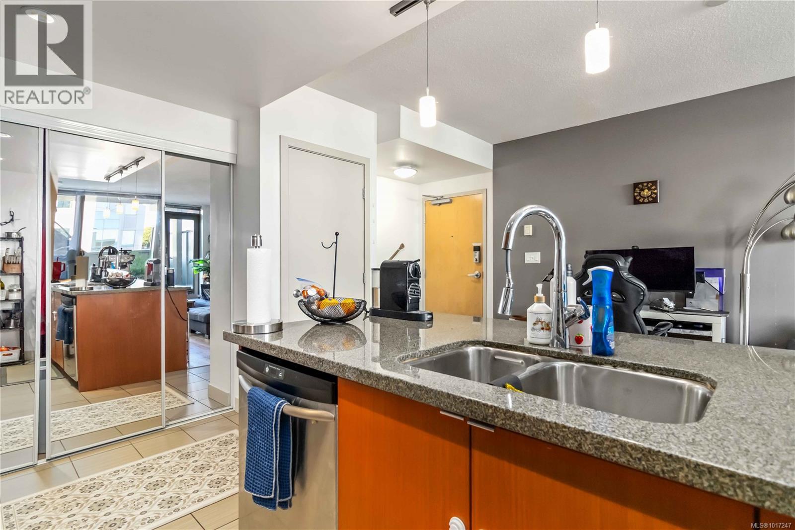 507 760 Johnson St, Victoria