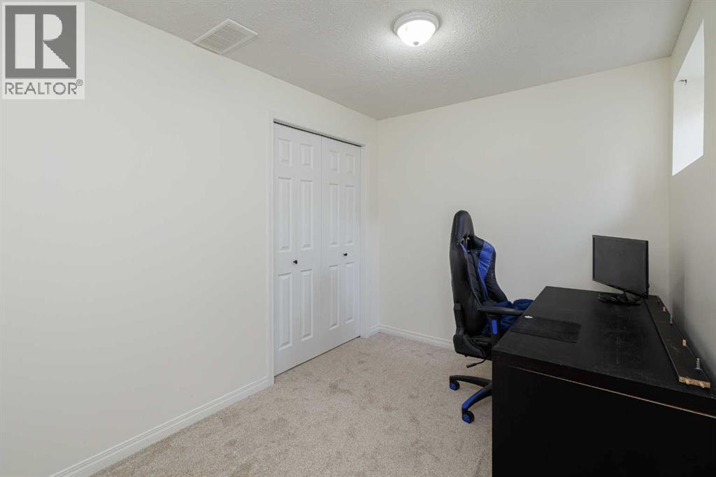 Single Family House for Sale in  Chaparral Ridge Terrace SE Chaparral Calgary 