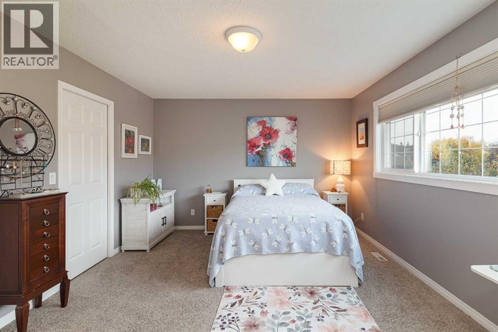 Single Family House for Sale in  Chaparral Ridge Terrace SE Chaparral Calgary 