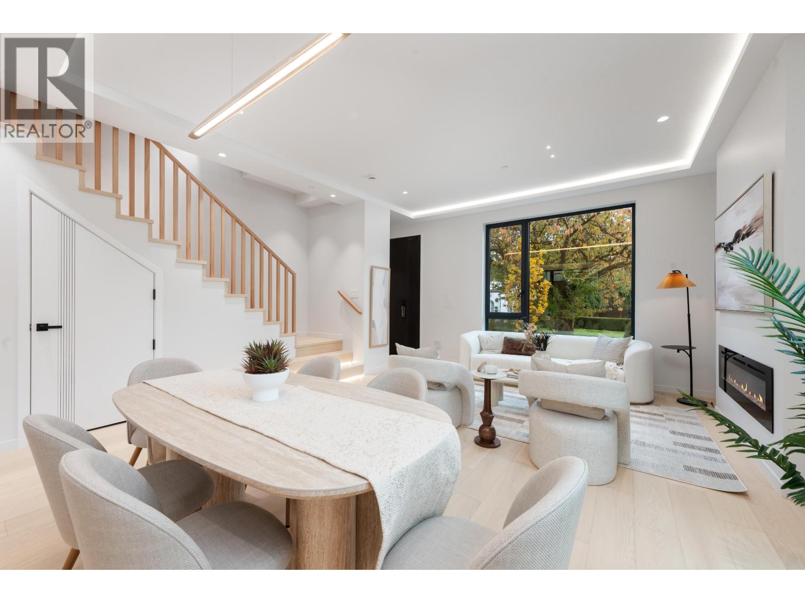 2 1595 W 66TH AVENUE, Vancouver