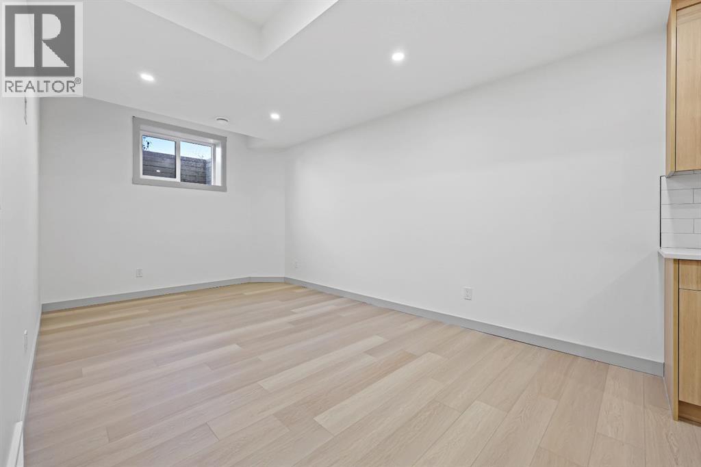 Single Family House for Sale in   Street NW Bowness Calgary 