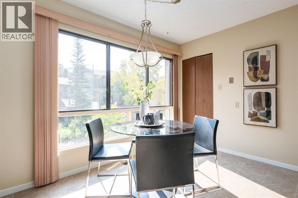 Single Family House 4 Level for Sale in  Point Mckay Court NW Point McKay Calgary 