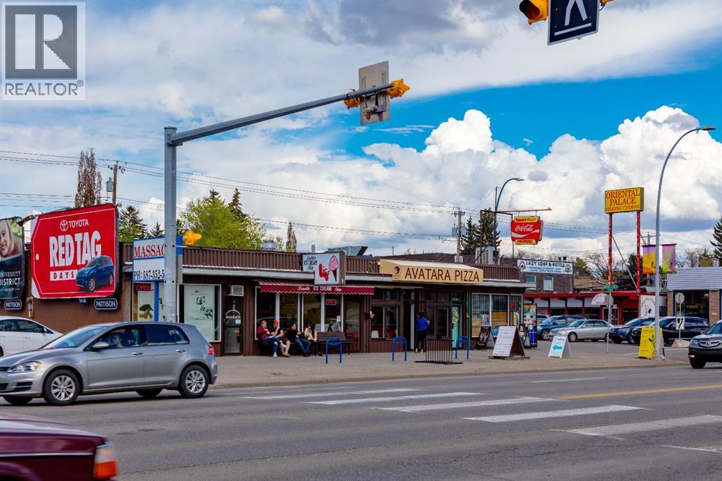 Single Family House 4 Level for Sale in  Point Mckay Court NW Point McKay Calgary 